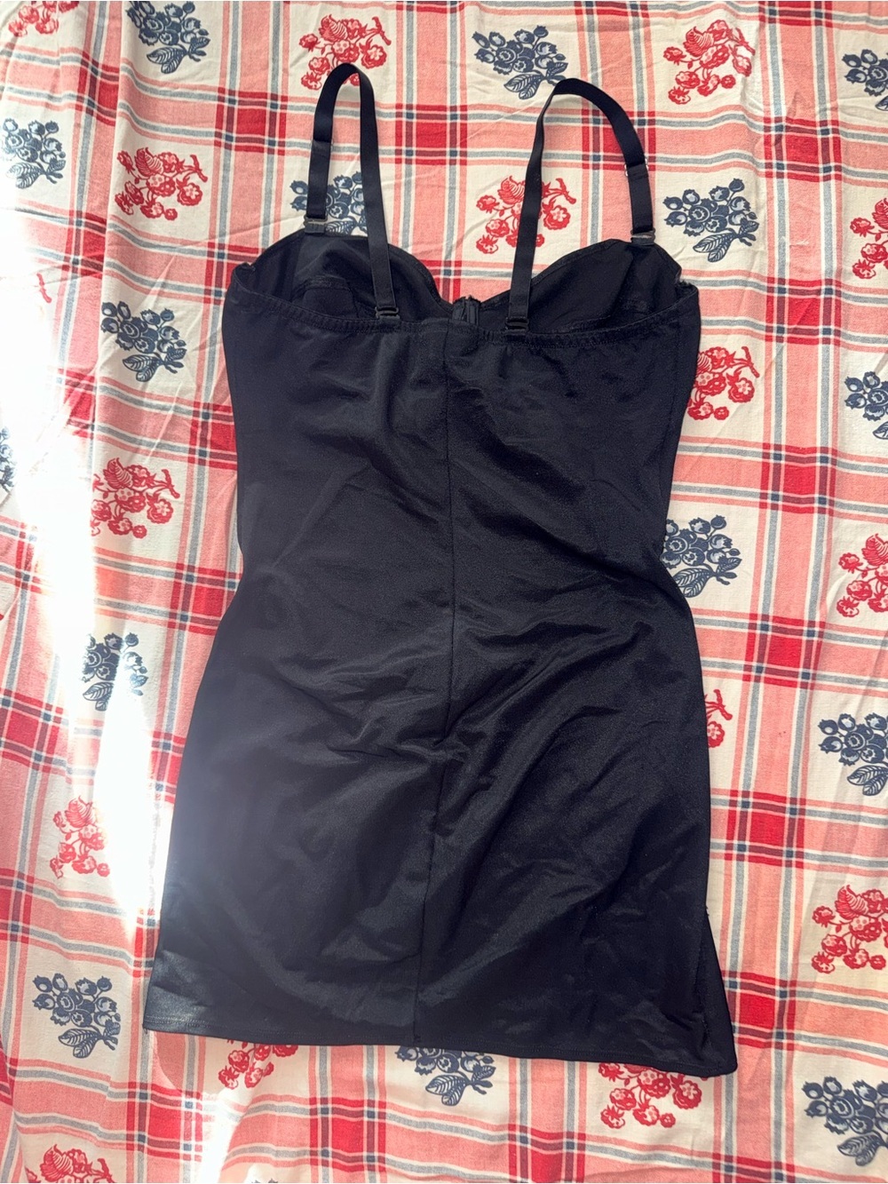 Nancy Ganz Black Underwire Shaping Slip - Picture 3 of 3